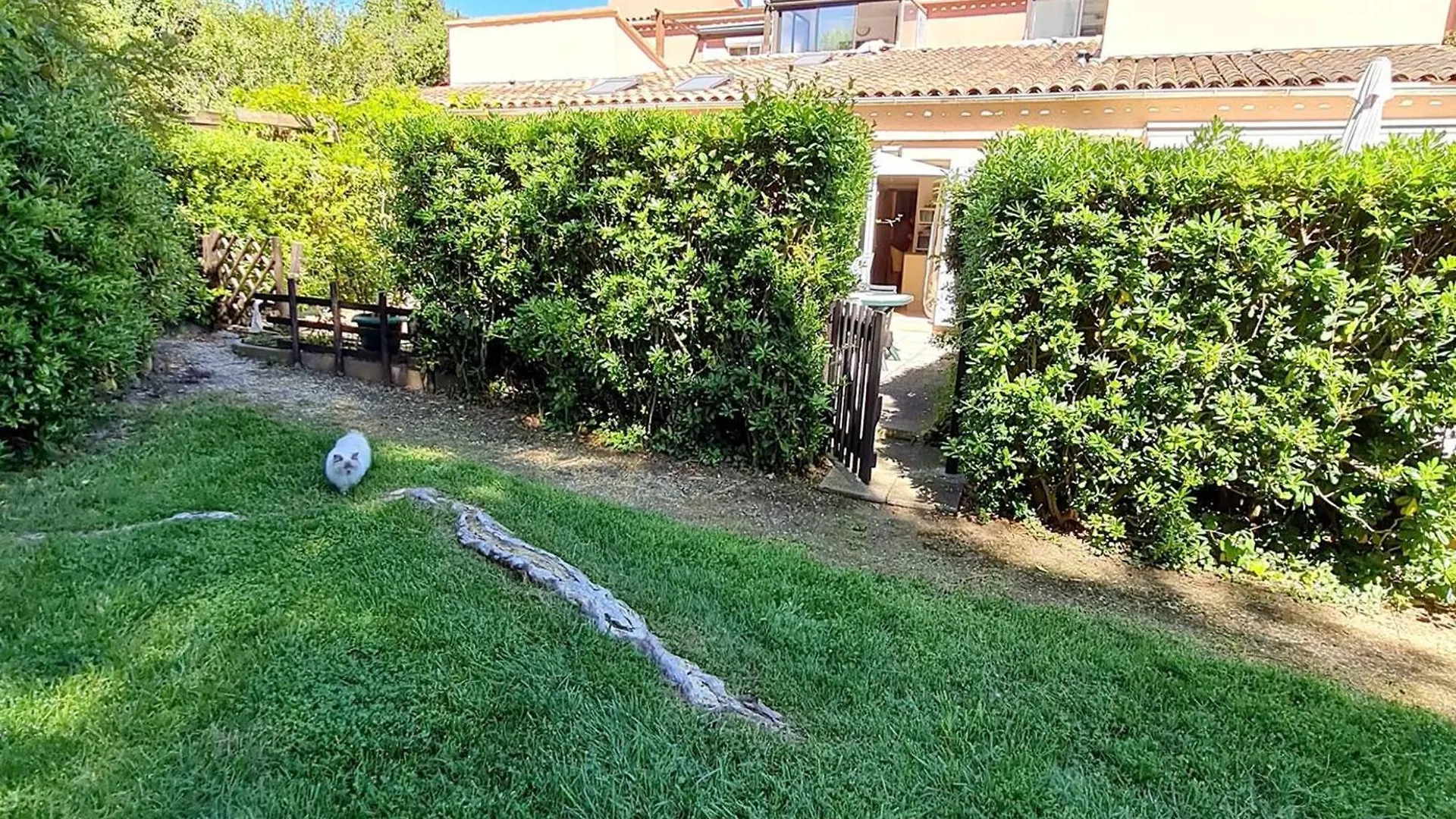 סיס-פור-לה-פלאז' Maison T3 Climatisee Avec Jardin, Piscine, Tennis, Parking Prive, A 200M Des Plages Et Commerces - Fr-1-316-40 0*,  צרפת